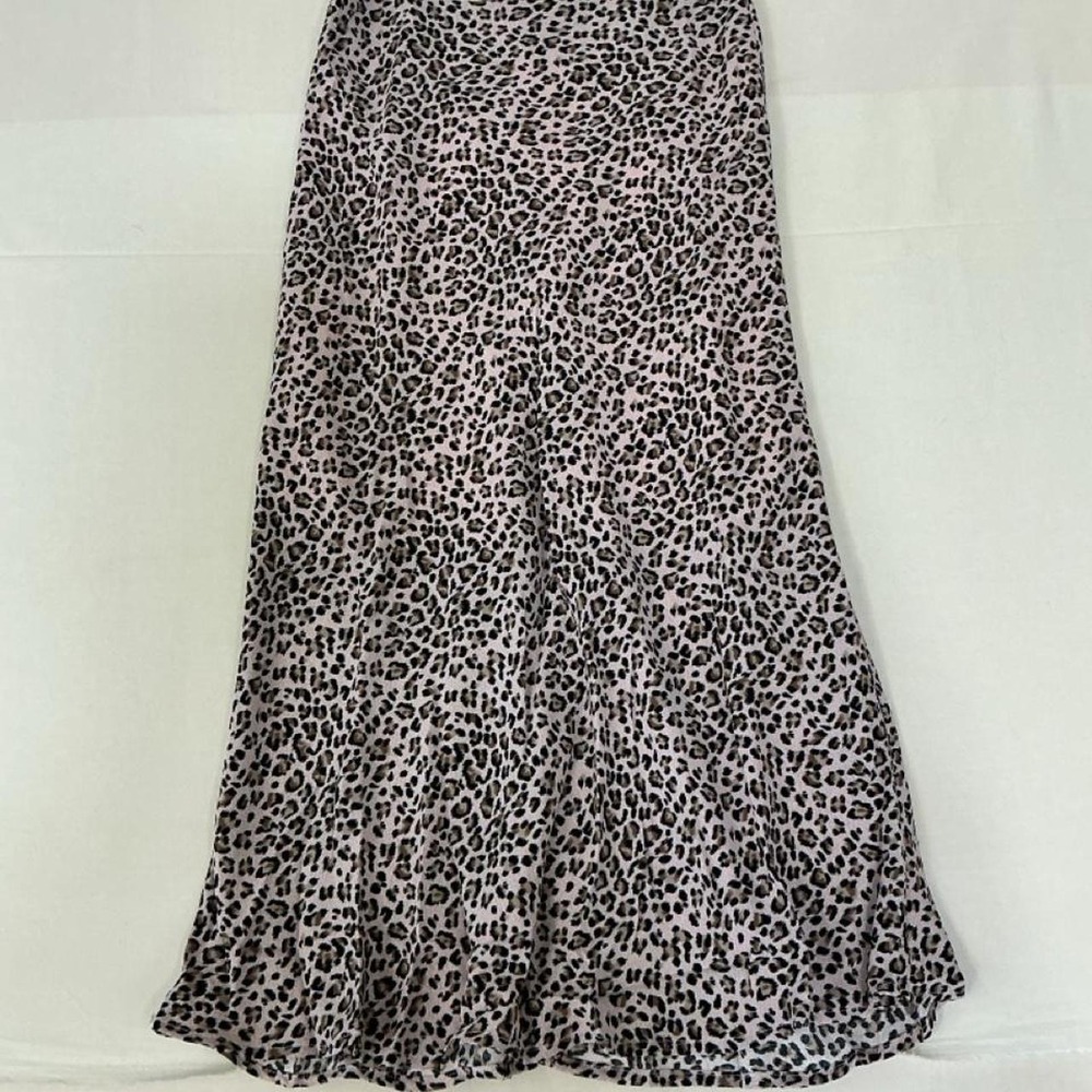 Brand new with tags O.Bianca leopard print midi skirt
